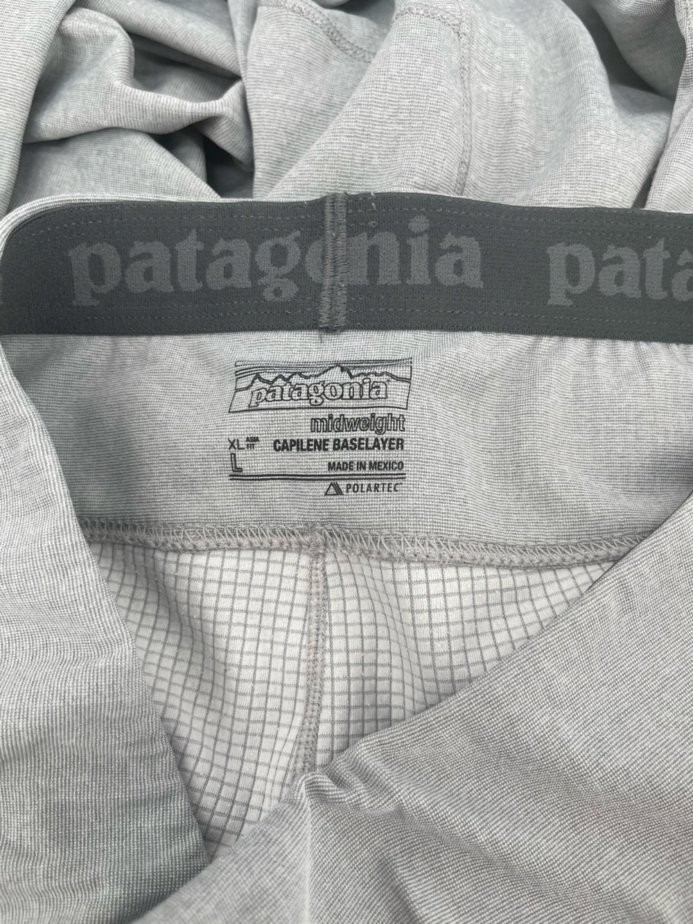Patagonia Light Gray Midweight Capilene Base Layer Top and Bottoms - Picture 6 of 11